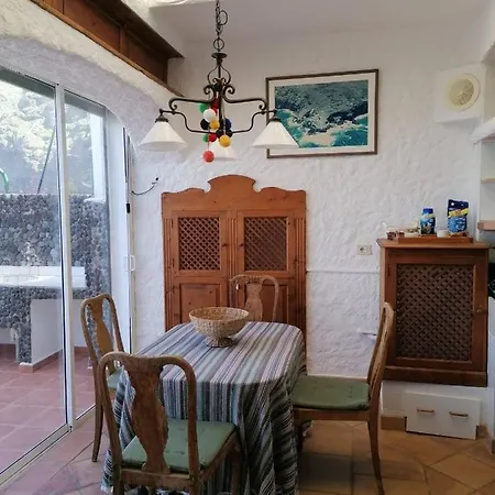 Trinimat Beach House Tenerife North 1, Directly At The Ocean Tatil Evi *